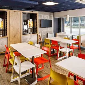 ibis-budget-cardiff-centre.cardiffhotelswales.com/